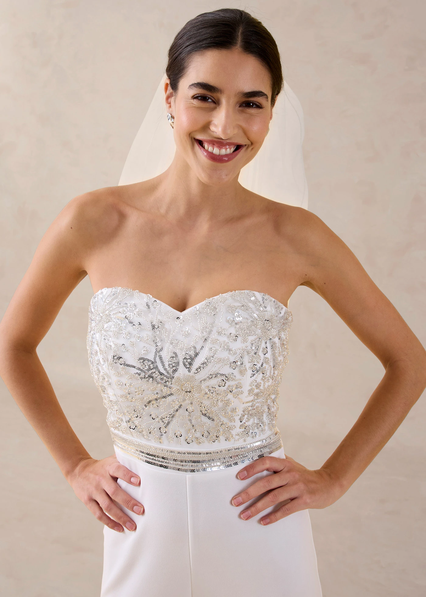 Combinaison en crêpe texturé avec perles brodées • ecru • Boutique bonprix