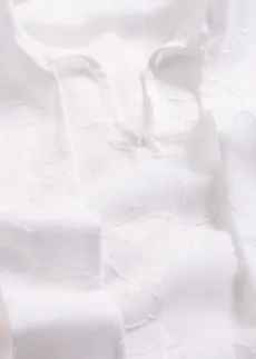 Bluzka z haftem • biel wełny • sklep bonprix