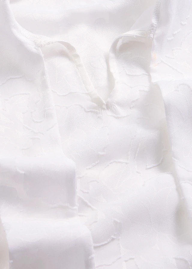 Blouse met borduursel • wolwit • product-page.page-title-suffix