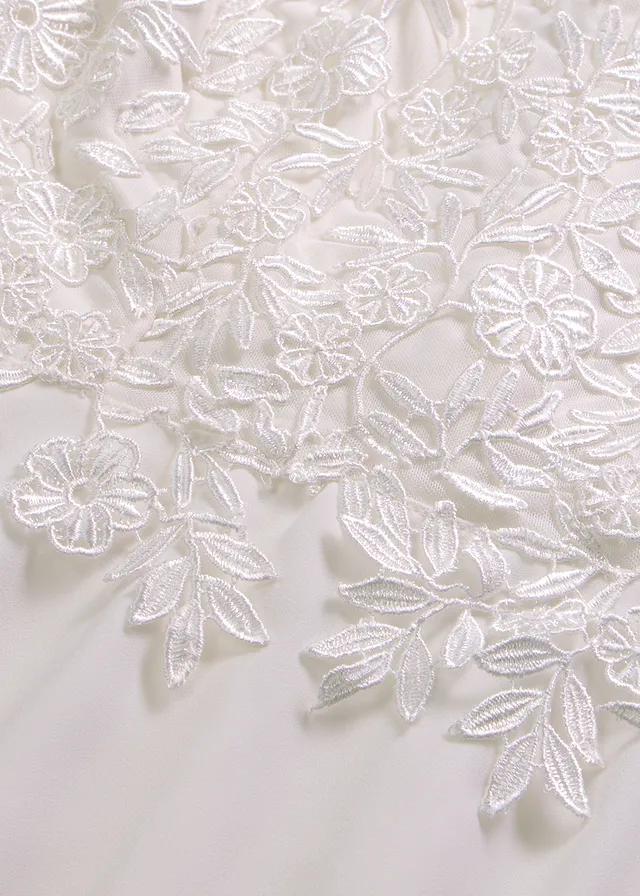 Robe de mariée avec dentelle • écru • product-page.page-title-suffix