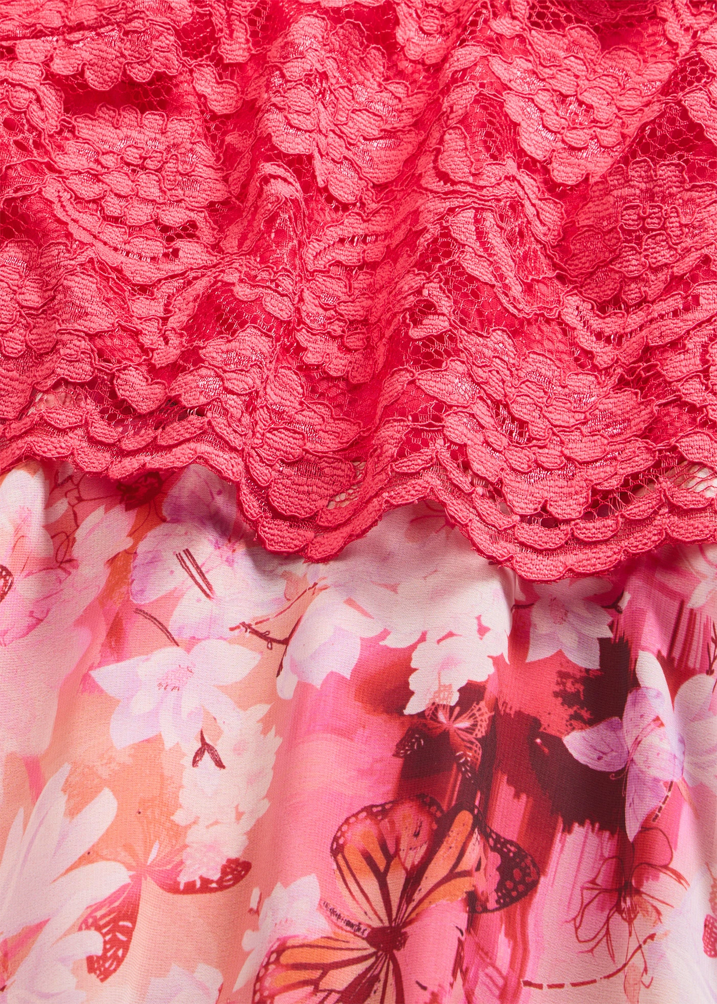 Robe en mousseline avec dentelle • rose/fuchsia floral • Boutique bonprix