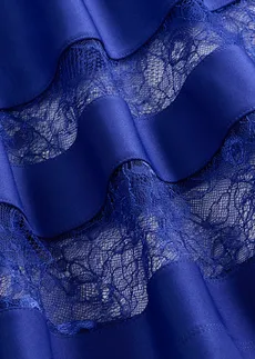 Robe col Bardot avec dentelle • bleu • Boutique bonprix