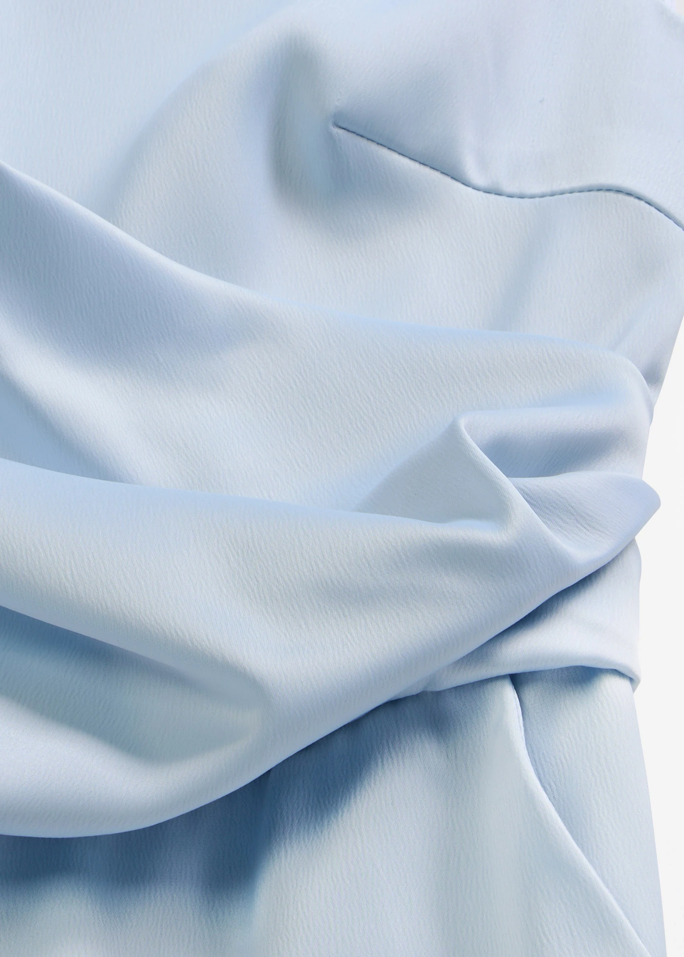 Combinaison en satin brillant • bleu poudré • Boutique bonprix