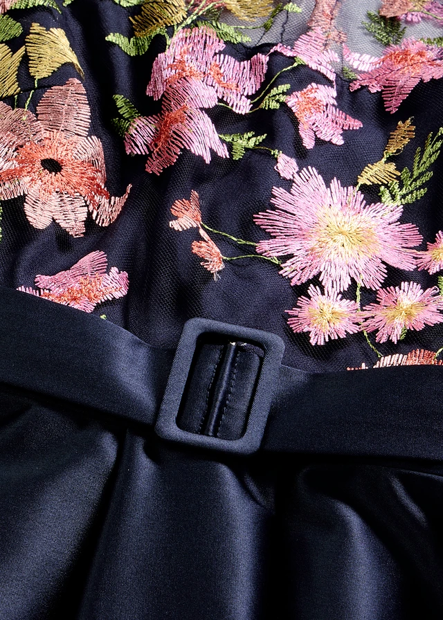 Robe de soirée • bleu foncé floral • product-page.page-title-suffix