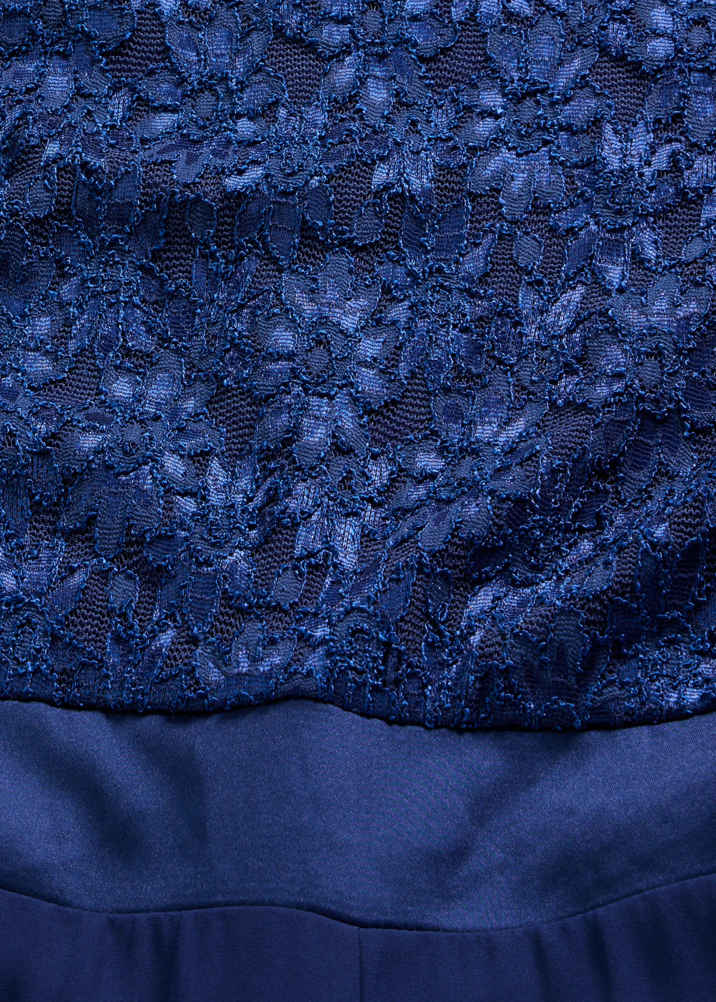 Combinaison en mousseline avec dentelle • bleu nuit • Boutique bonprix