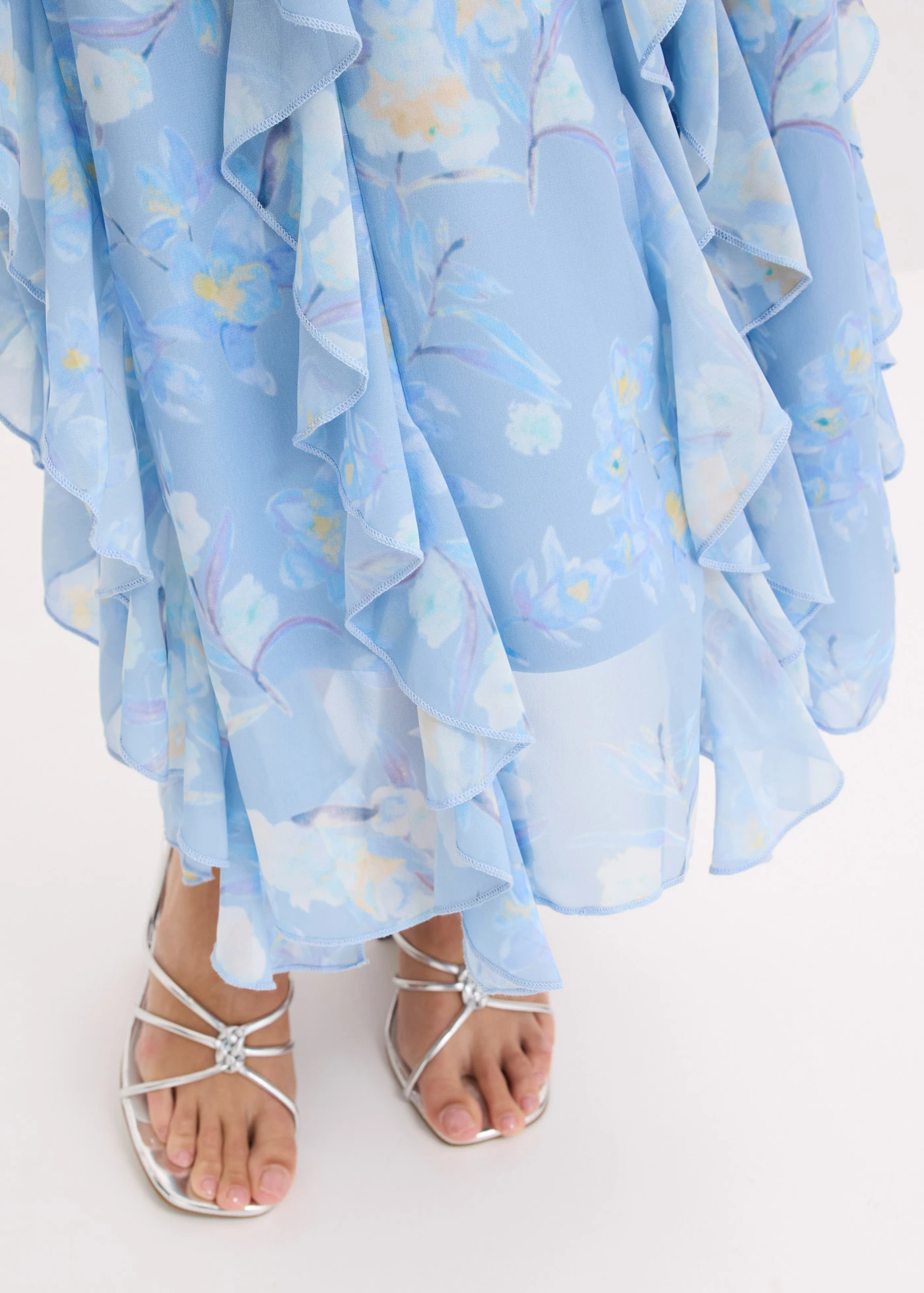 Maxi rok van licht chiffon • poederblauw gebloemd • bonprix online shop