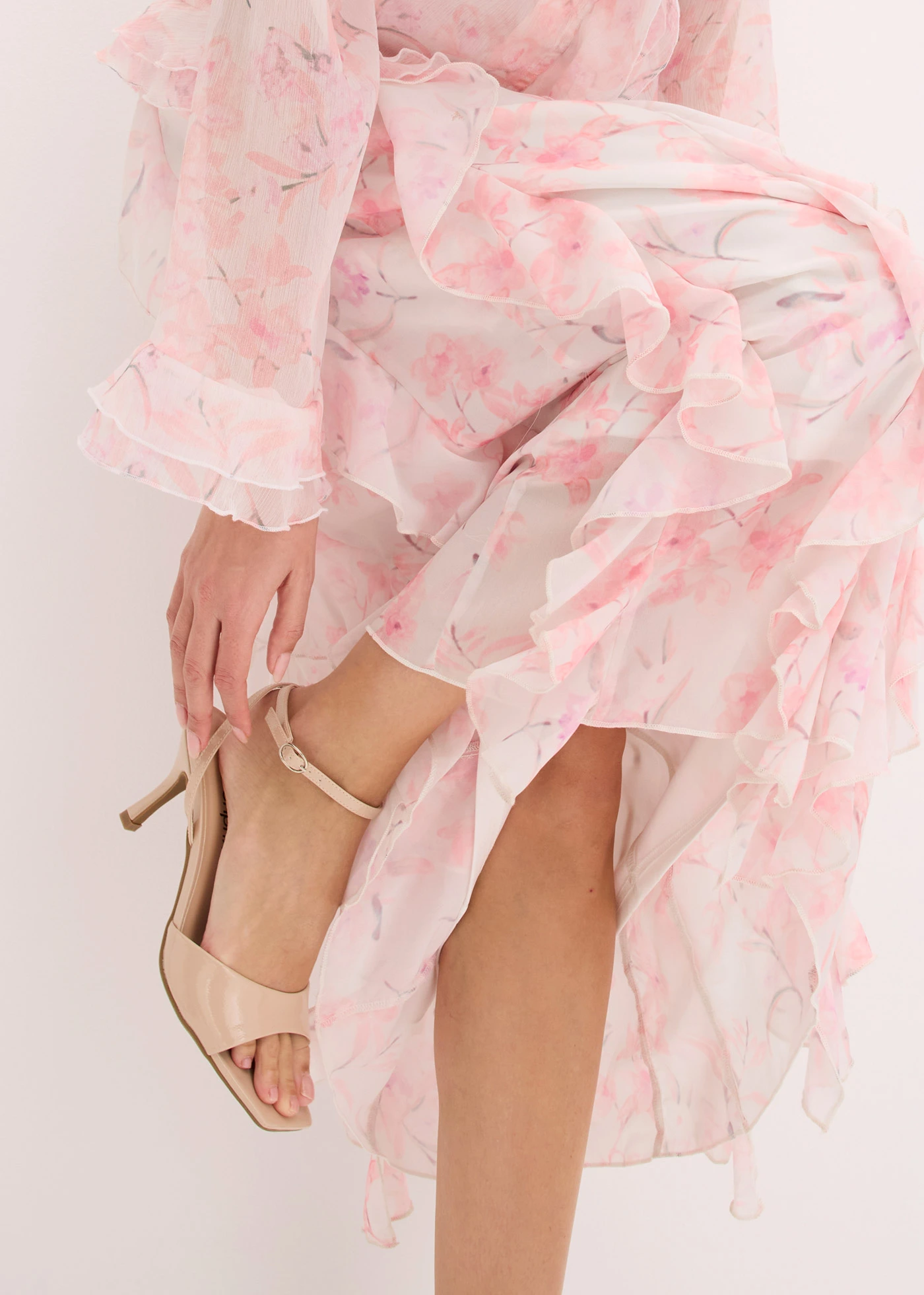 Fustă maxi din șifon ușor • ecru floral • magazin bonprix