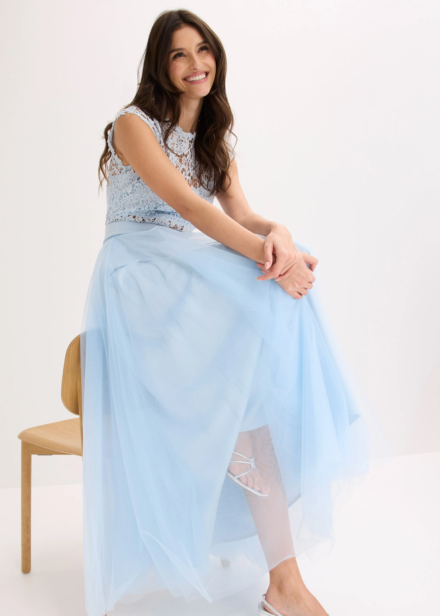 Maxi rok van sierlijke tule • poederblauw • bonprix online shop