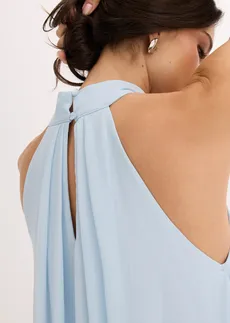 Robe longue avec fleur appliquée • bleu poudré • Boutique bonprix