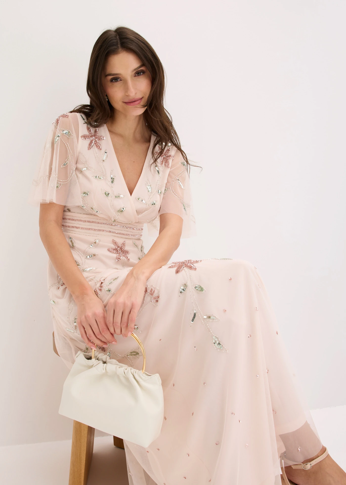 Robe de soirée avec broderies de sequins • rose floral • Boutique bonprix