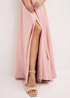 Robe de soirée en satin brillant avec fleurs appliquées • rose cendré • Boutique bonprix