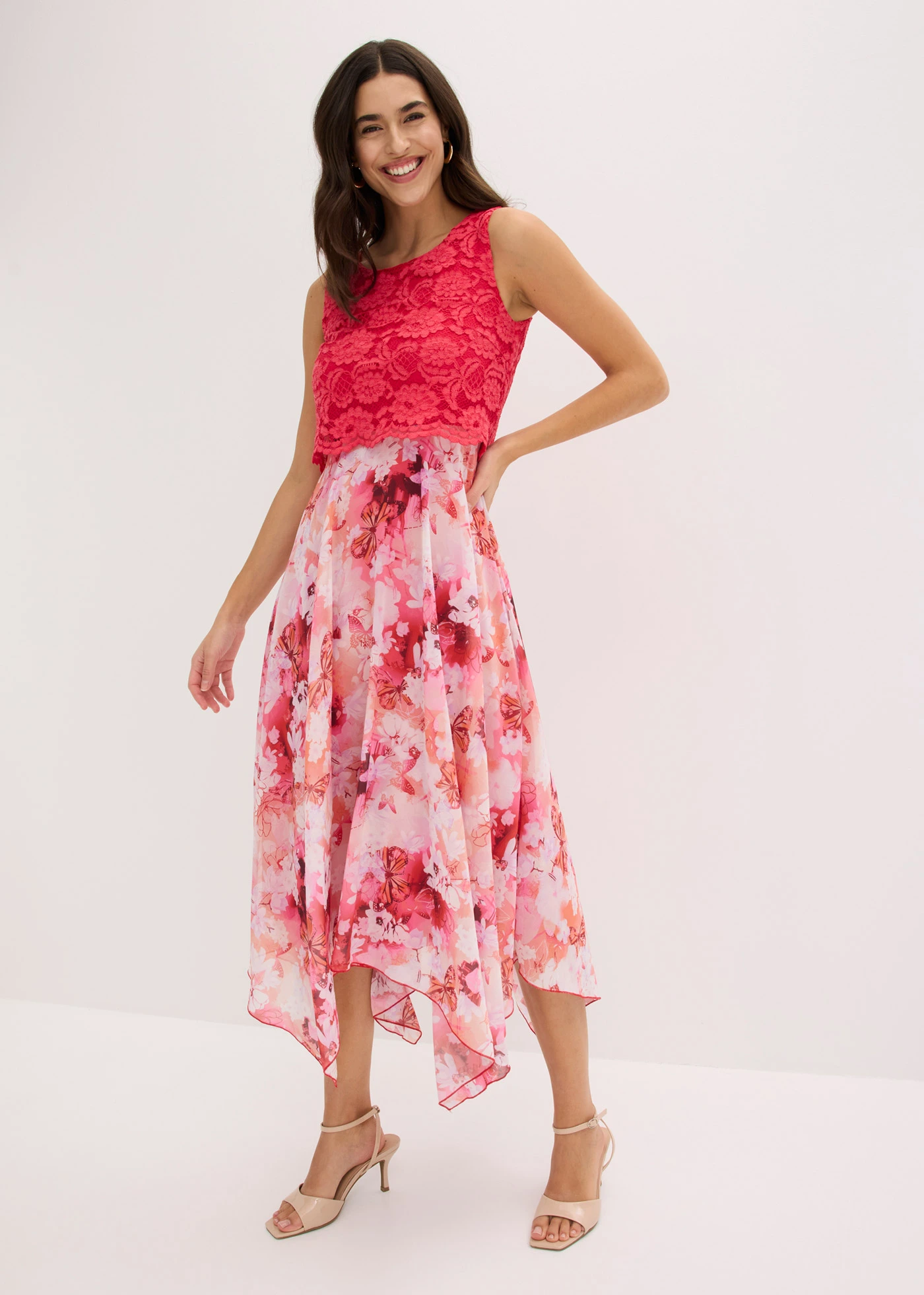 Robe en mousseline avec dentelle • rose/fuchsia floral • Boutique bonprix