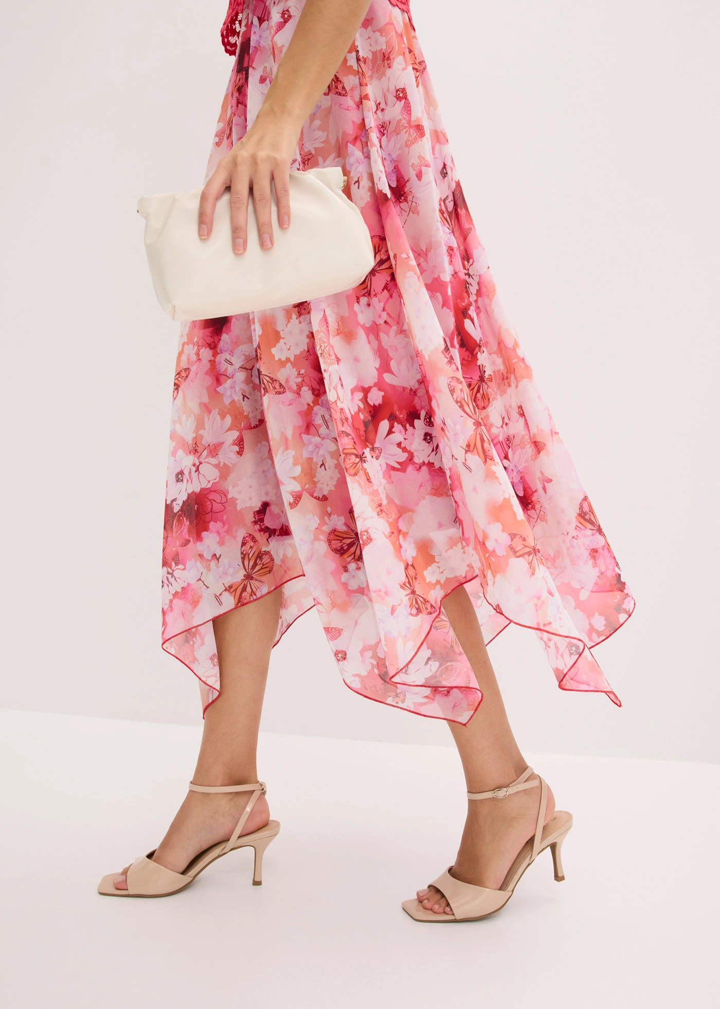 Robe en mousseline avec dentelle • rose/fuchsia floral • Boutique bonprix