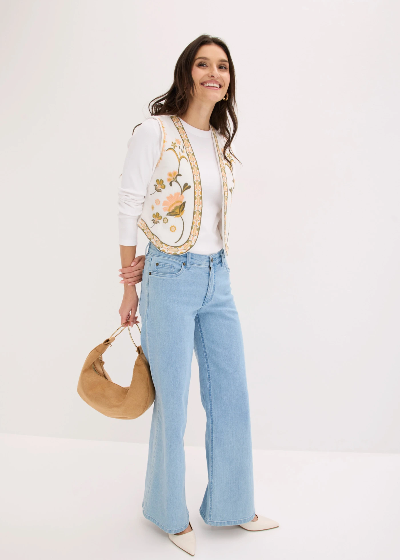 Gilet sans manches brodé • écru floral • Boutique bonprix