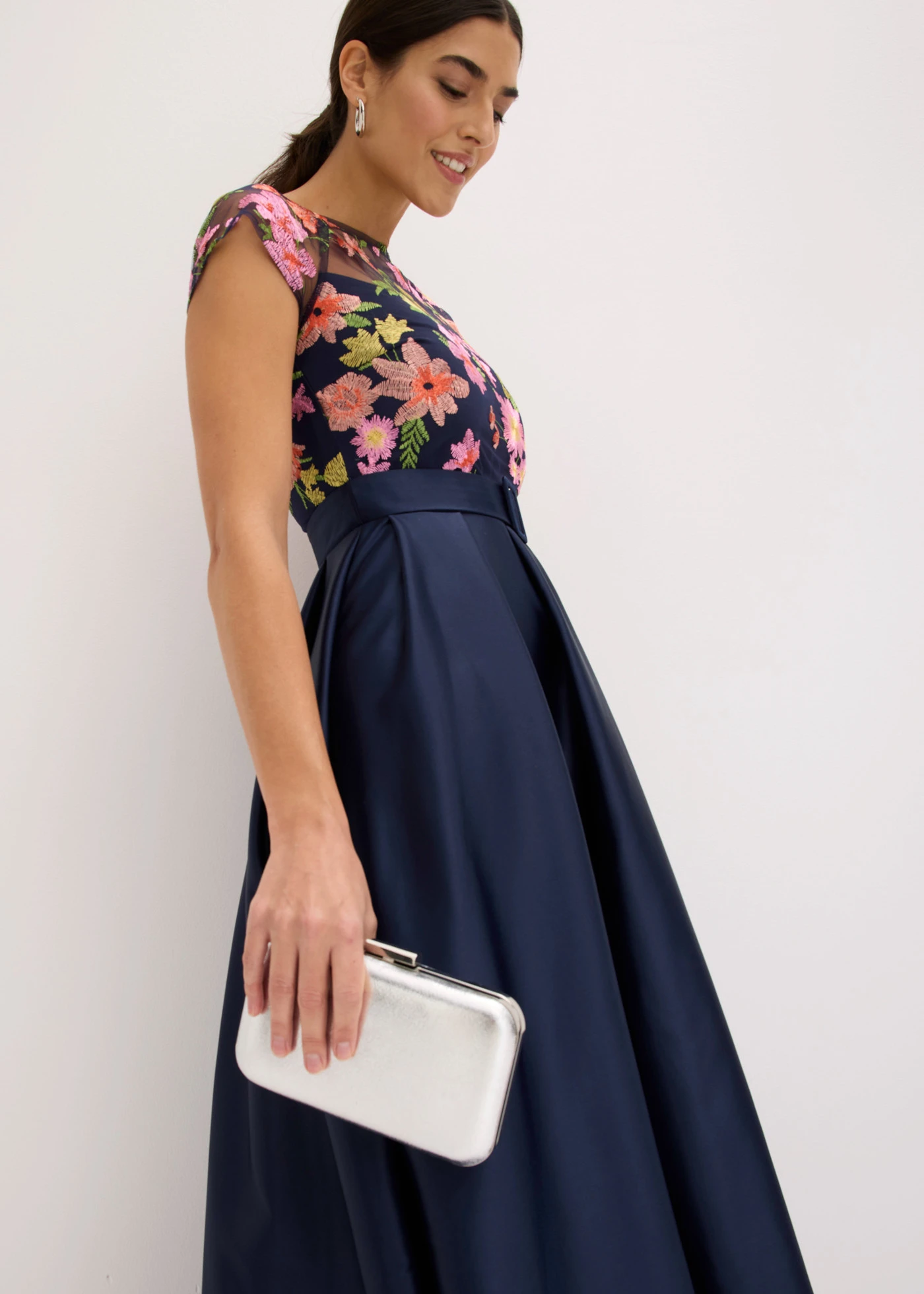 Avondjurk • donkerblauw gebloemd • bonprix online shop