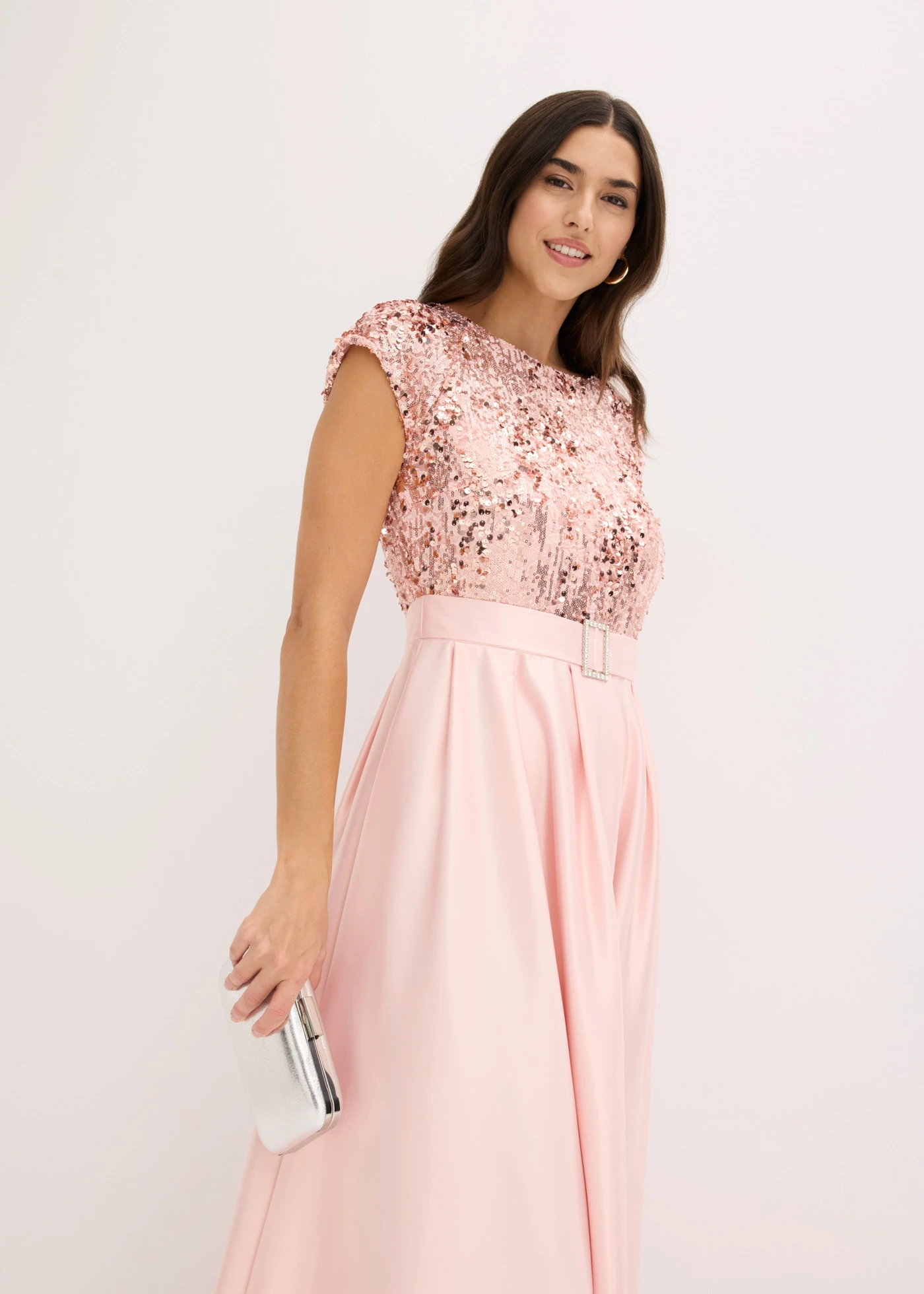 Rochie de seară din satin lucios, cu paiete • roz perlat • magazin bonprix