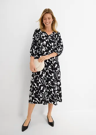 Maxi zomerjurk van soepele viscose, Kleur: zwart/wolwit gebloemd