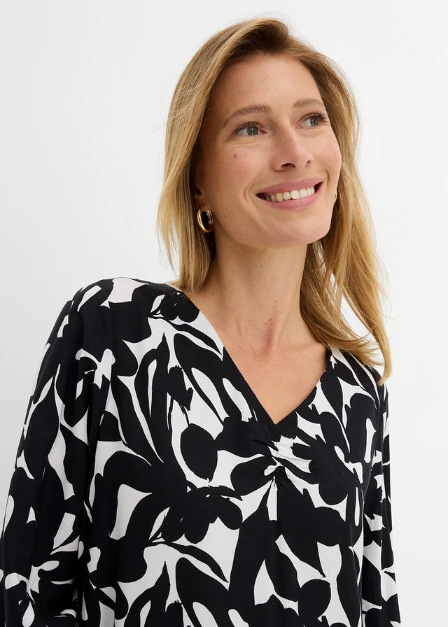 Maxi zomerjurk van soepele viscose • zwart/wolwit gebloemd • product-page.page-title-suffix