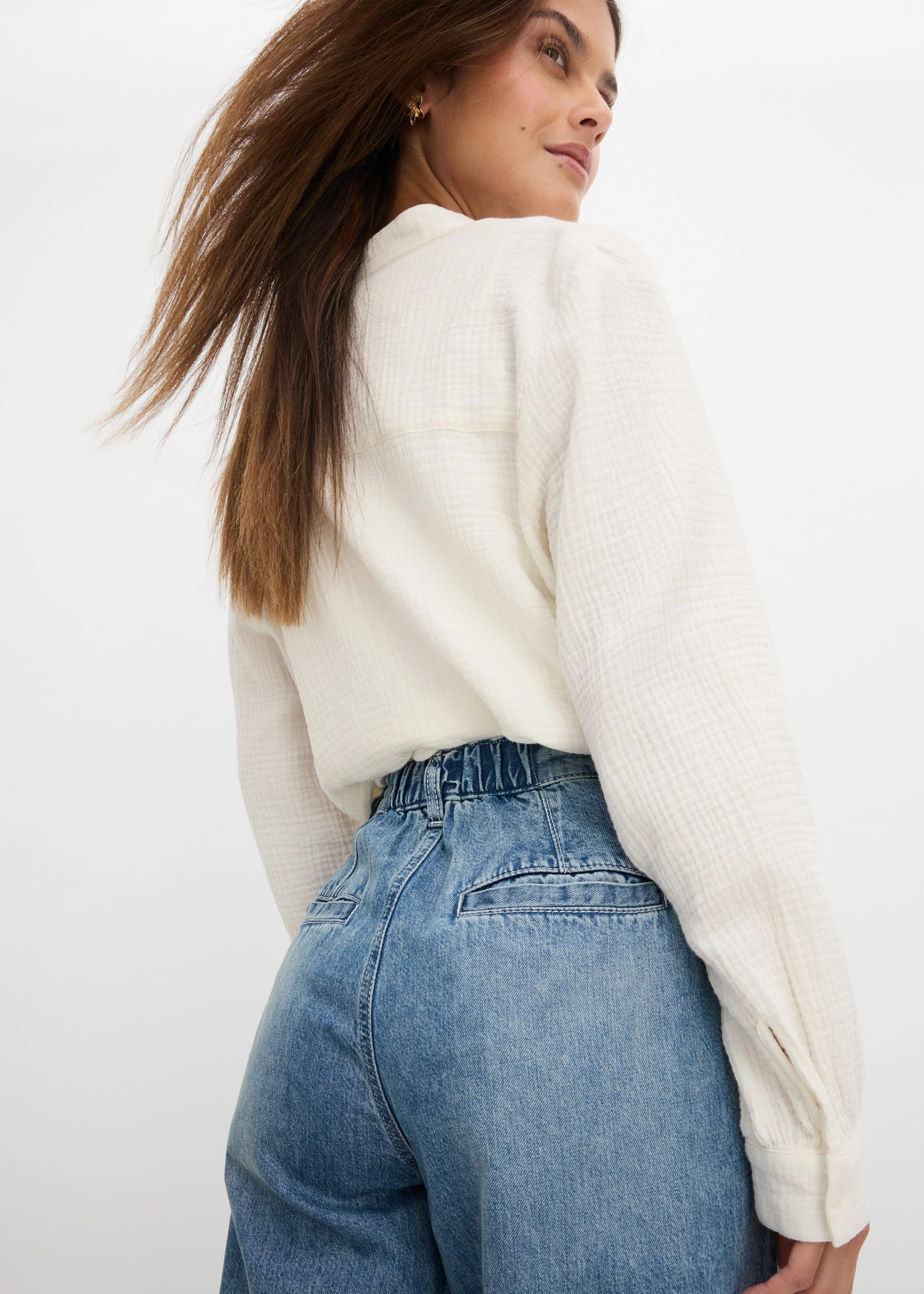 Jean large taille haute • bleu clair denim-sable clair used • Boutique bonprix