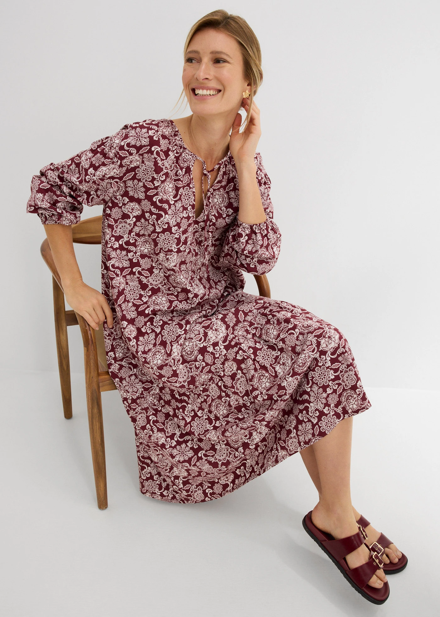 Robe-tunique en viscose fluide • rouge rubis-rose clair imprimé • Boutique bonprix