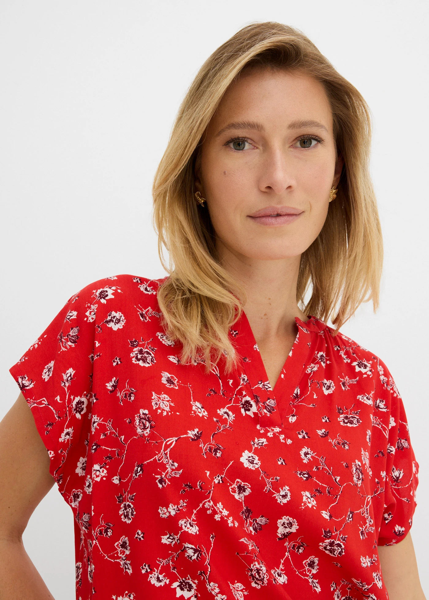 Blouse en viscose fluide • fraise floral • Boutique bonprix