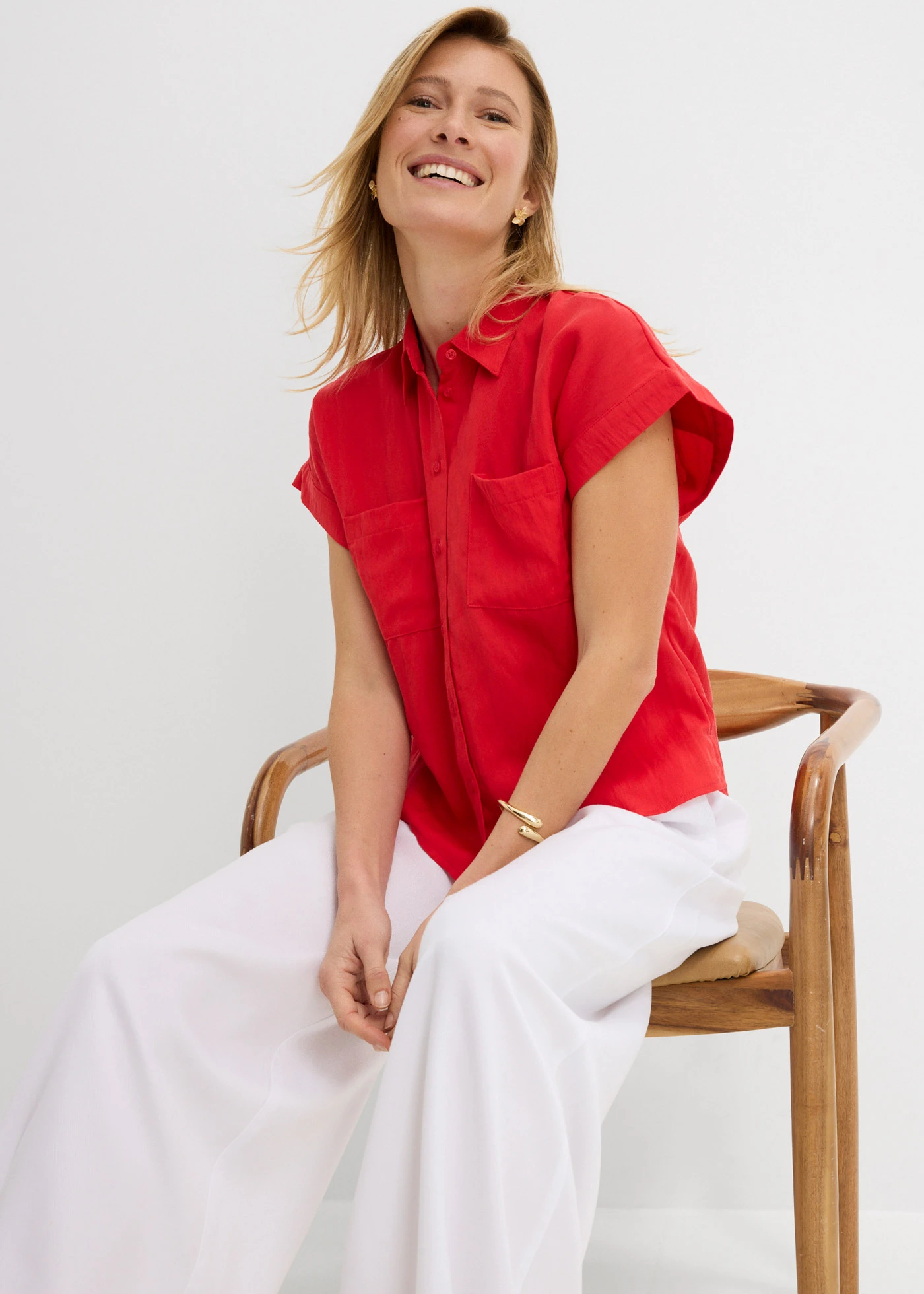 Overhemdblouse in een soepele lyocellmix • aardbeirood • bonprix online shop