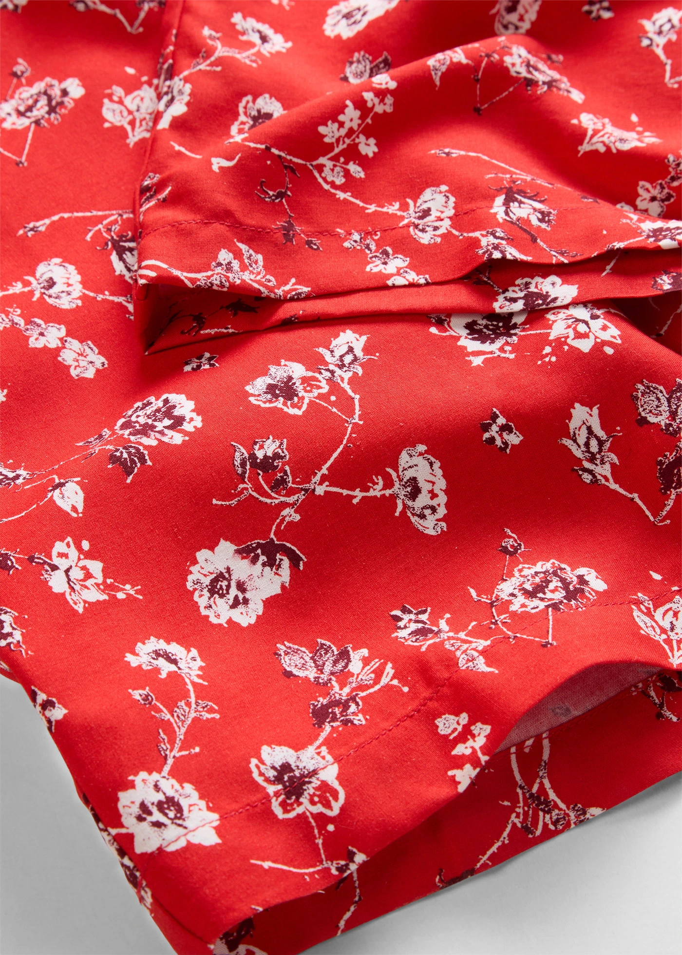 Broek van soepele viscose • aardbeirood gebloemd • bonprix online shop