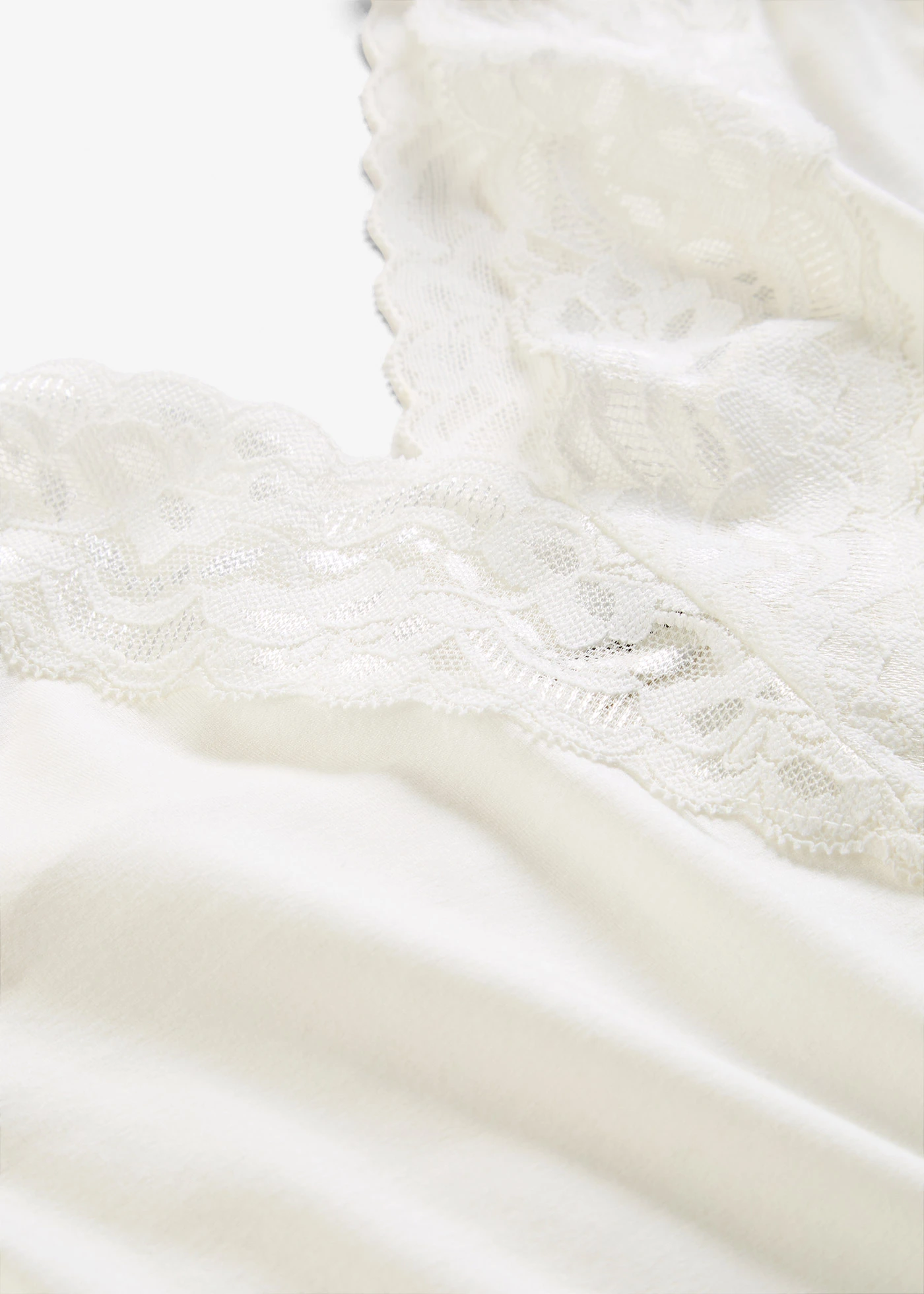 T-shirt doux en viscose extensible • ecru • Boutique bonprix