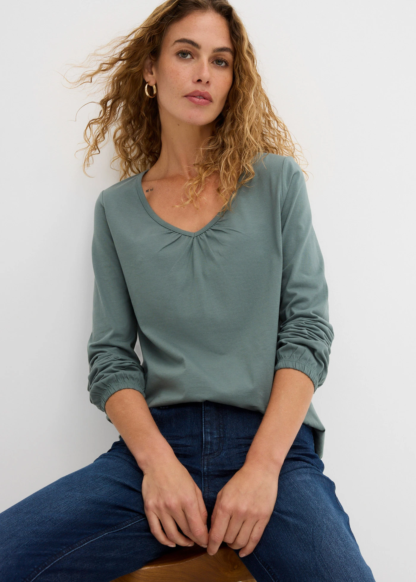 Katoenen longsleeve met elastiek van katoen • rietgroen • bonprix online shop