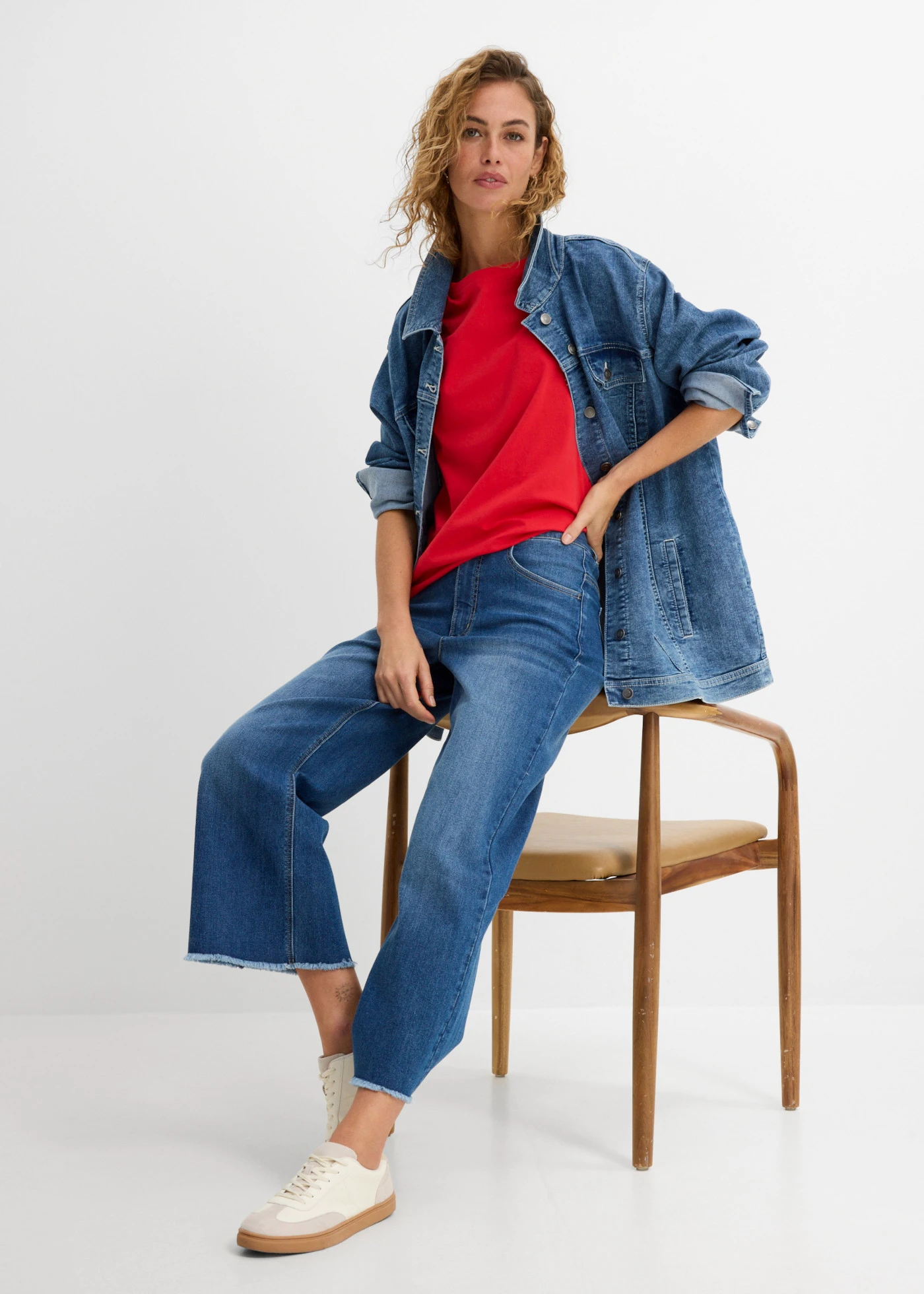 Longshirt met ronde hals, lange mouw (set van 5) • zwart+aardbeirood+lichtgrijs gemêleerd+wit+donkerblauw • bonprix online shop