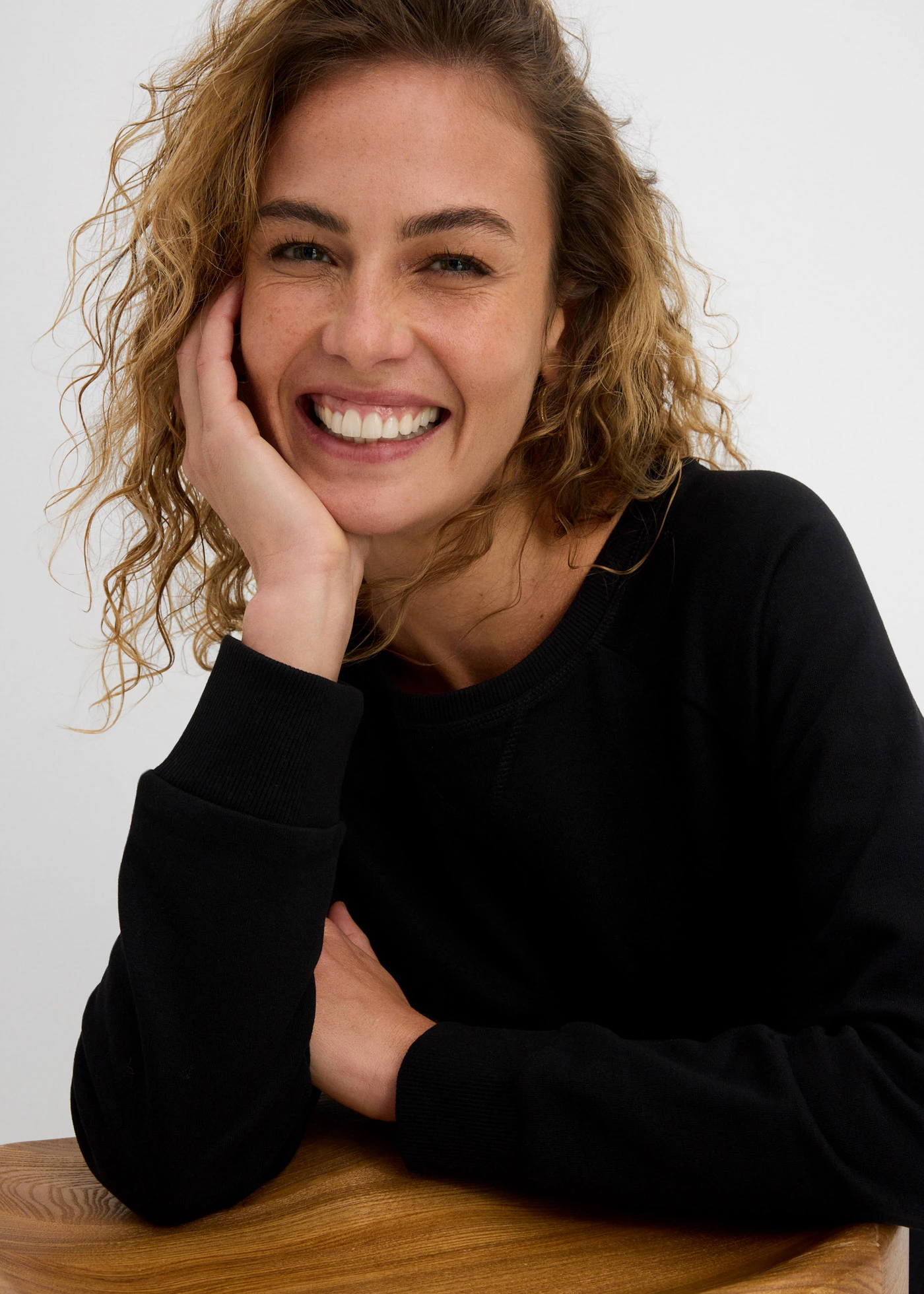 Sweatjurk • zwart • bonprix online shop