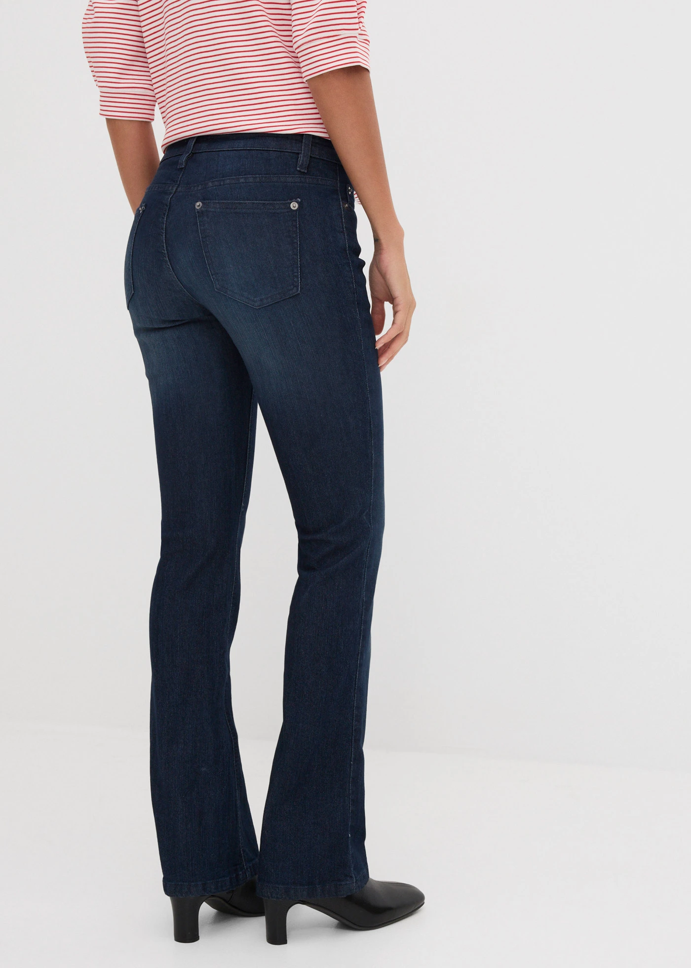 Bootcut stretch jeans, mid waist • donkerblauw used • bonprix online shop