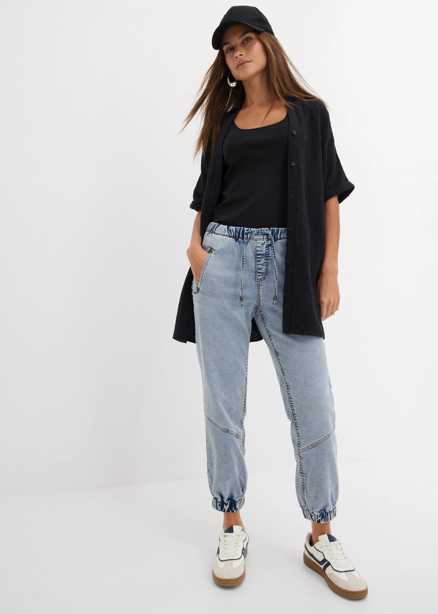 Dżinsy jogger mid waist, ze stretchem • niebieski "washed" • sklep bonprix