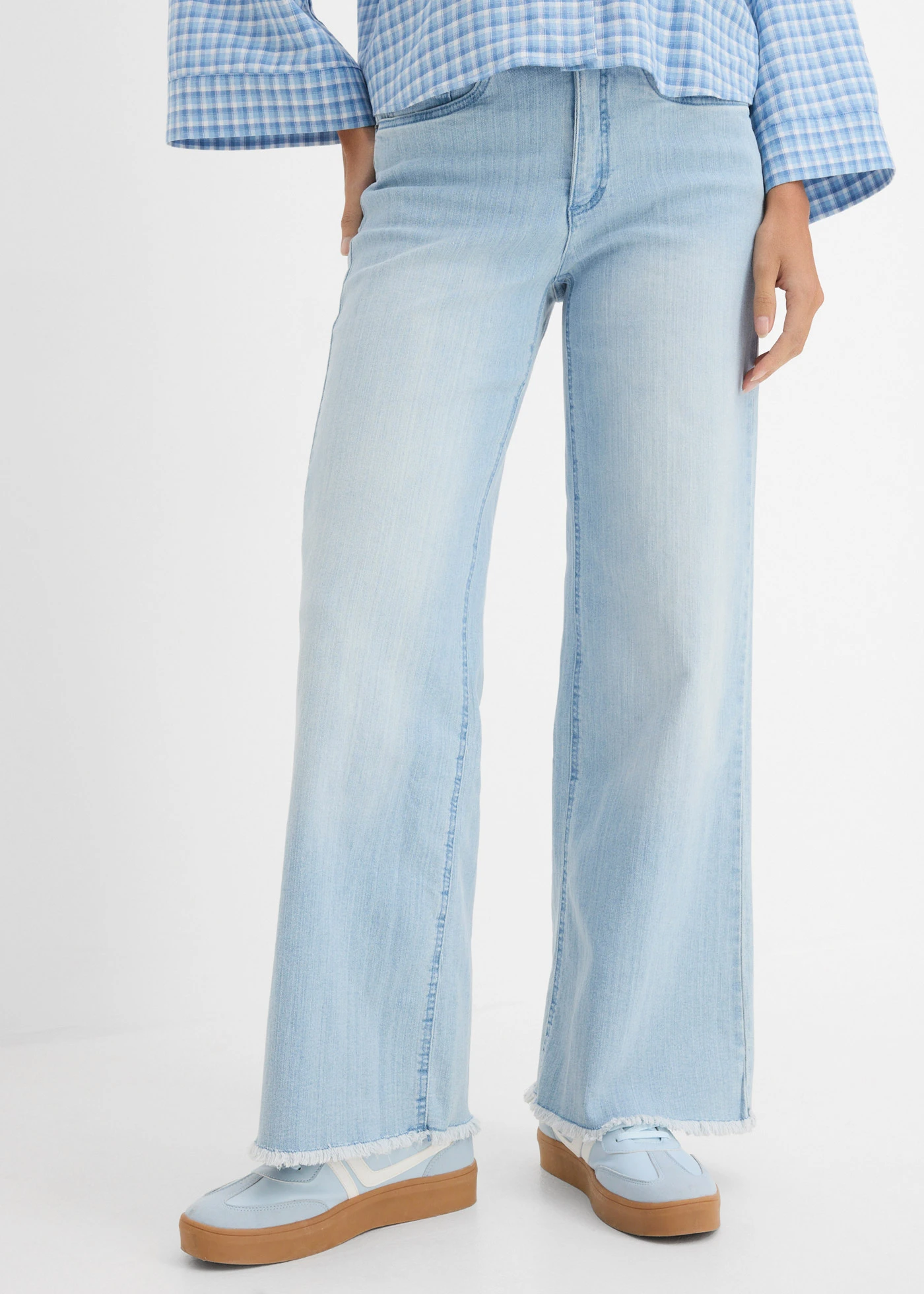 Wide leg jeans, high waist • ijsblauw denim used • bonprix online shop