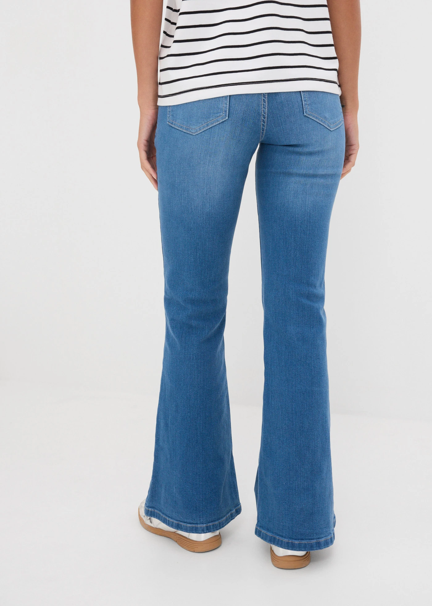 Bootcut jeans mid waist met biologisch katoen • blue stone • bonprix online shop
