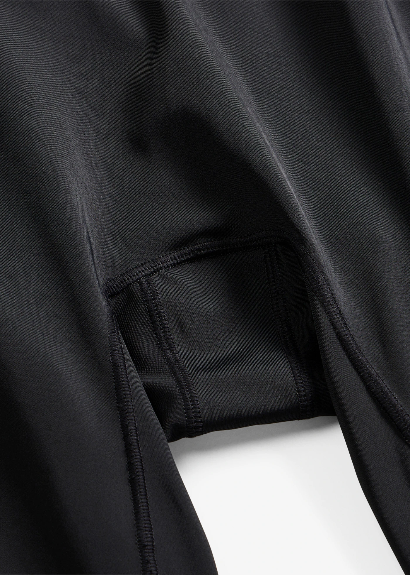 Body lekko modelujące sylwetkę z odpinanymi ramiączkami • czarny • sklep bonprix