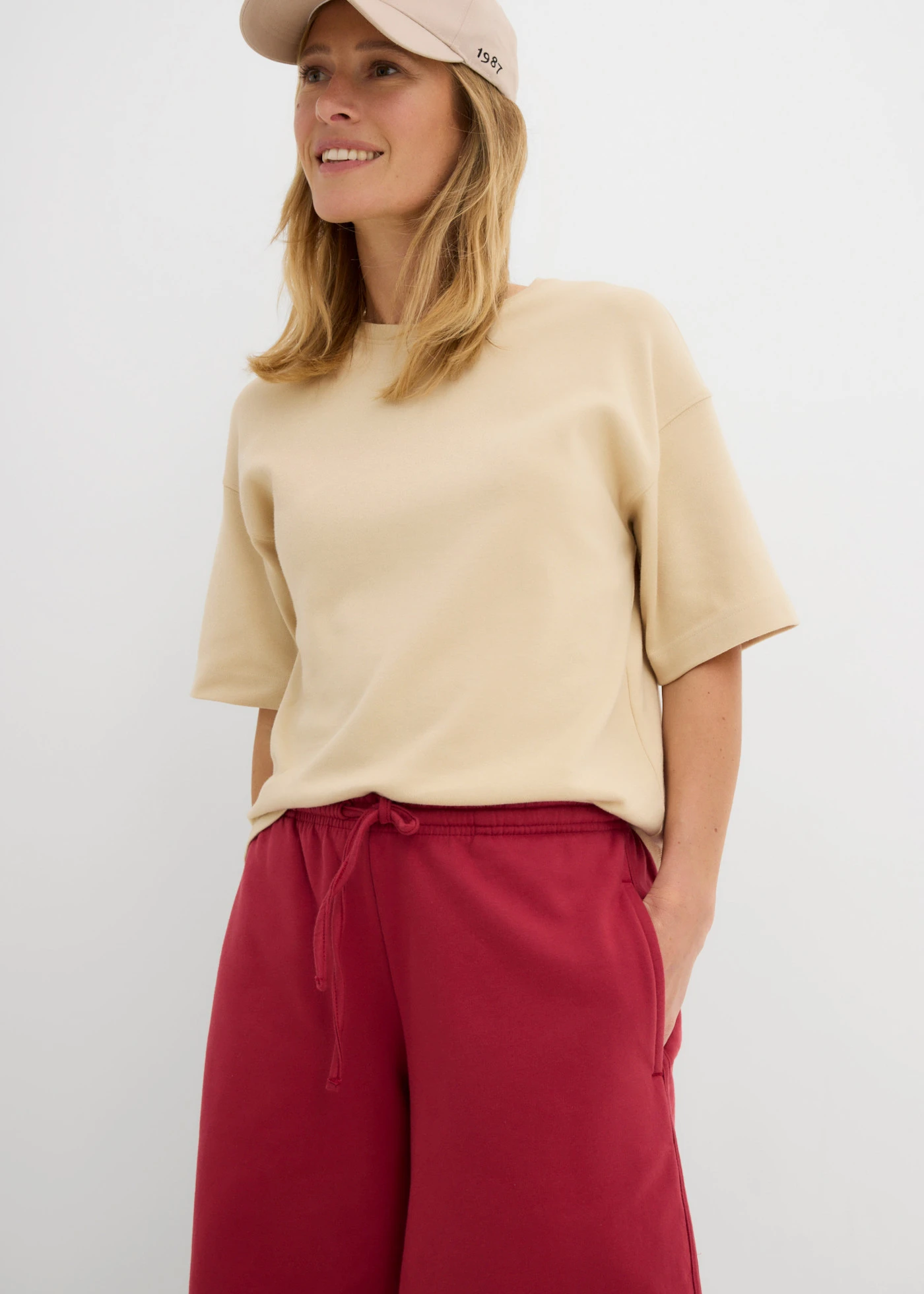 Sweat bermuda van biologisch katoen • kersenrood • bonprix online shop