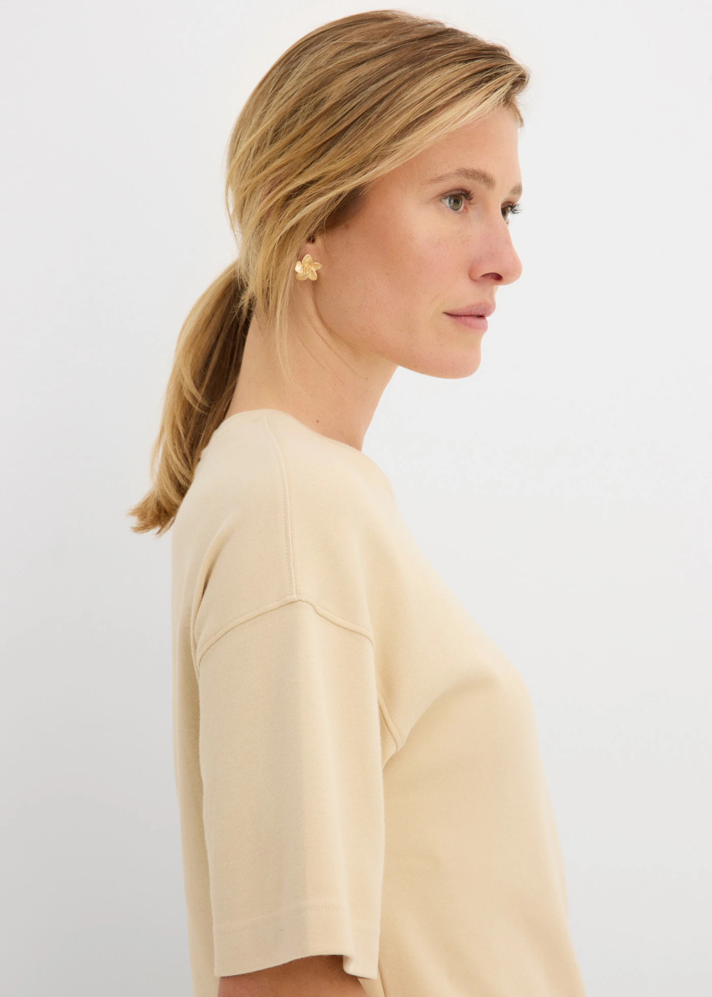 Boxy shirt van zwaar biologisch katoen • lichtsand • bonprix online shop