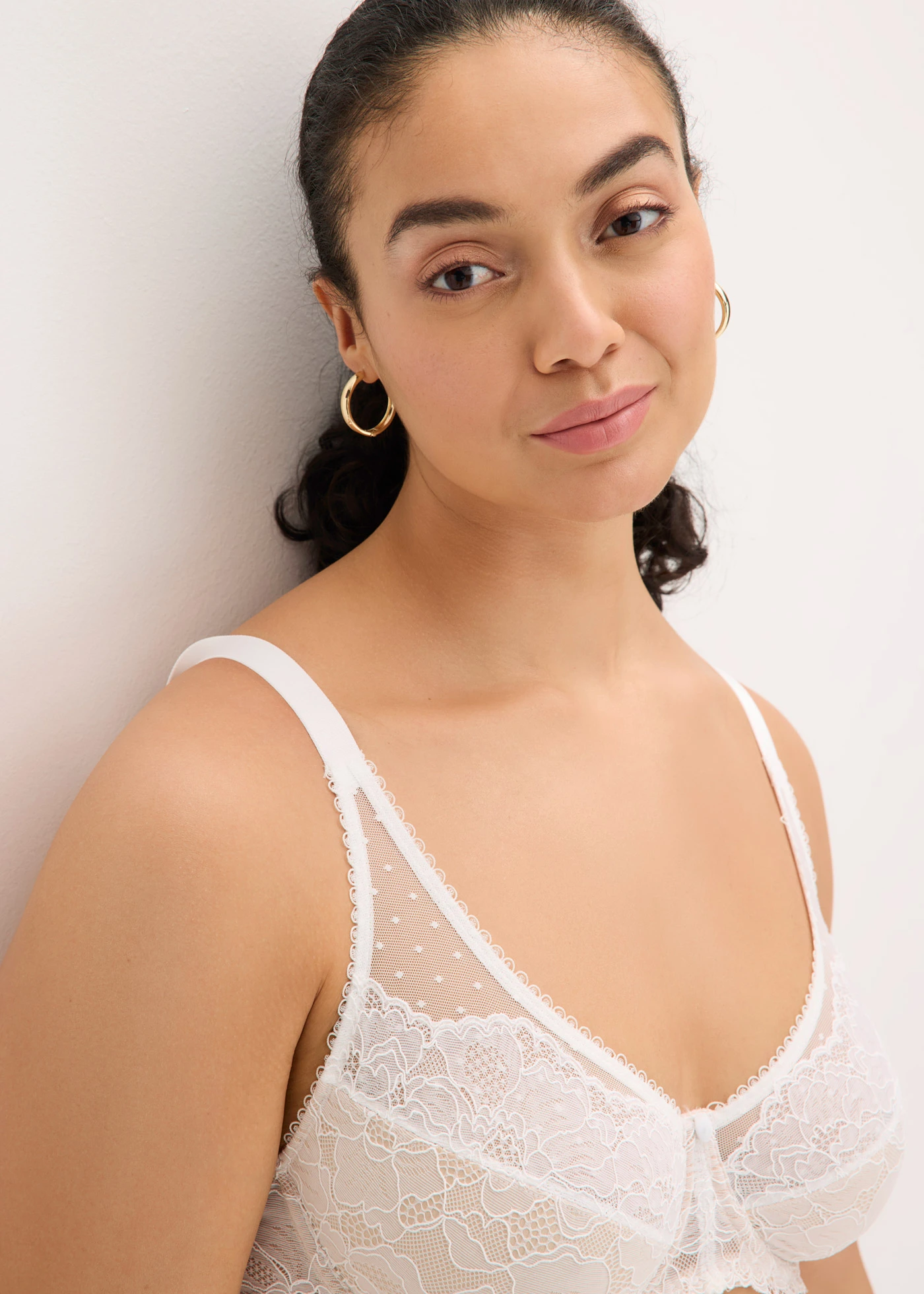 Soutien-gorge minimiseur avec dentelle • blanc-marron clair • Boutique bonprix