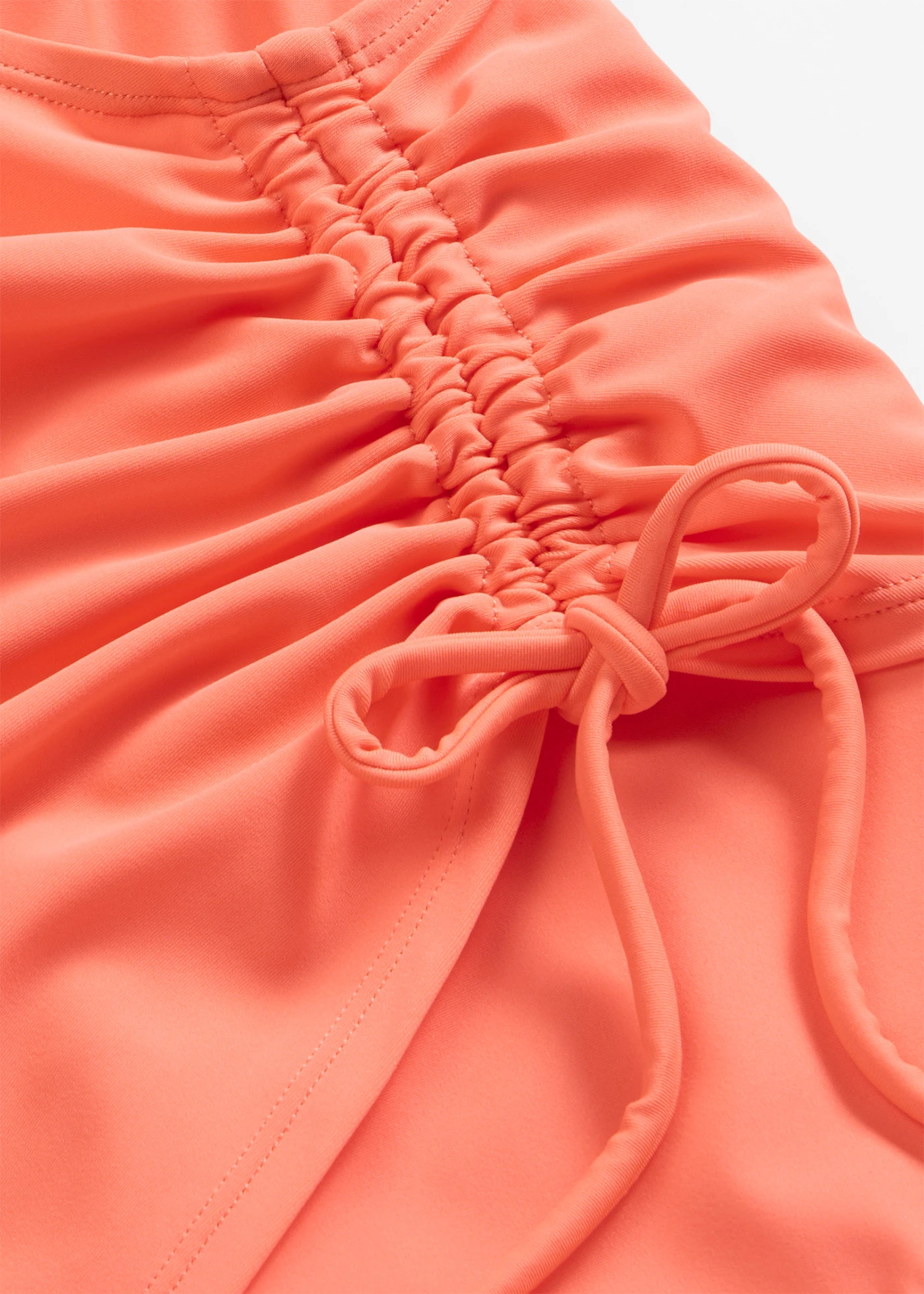 Maillot 1 pièce sculptant à fronces, maintien léger • corail • Boutique bonprix