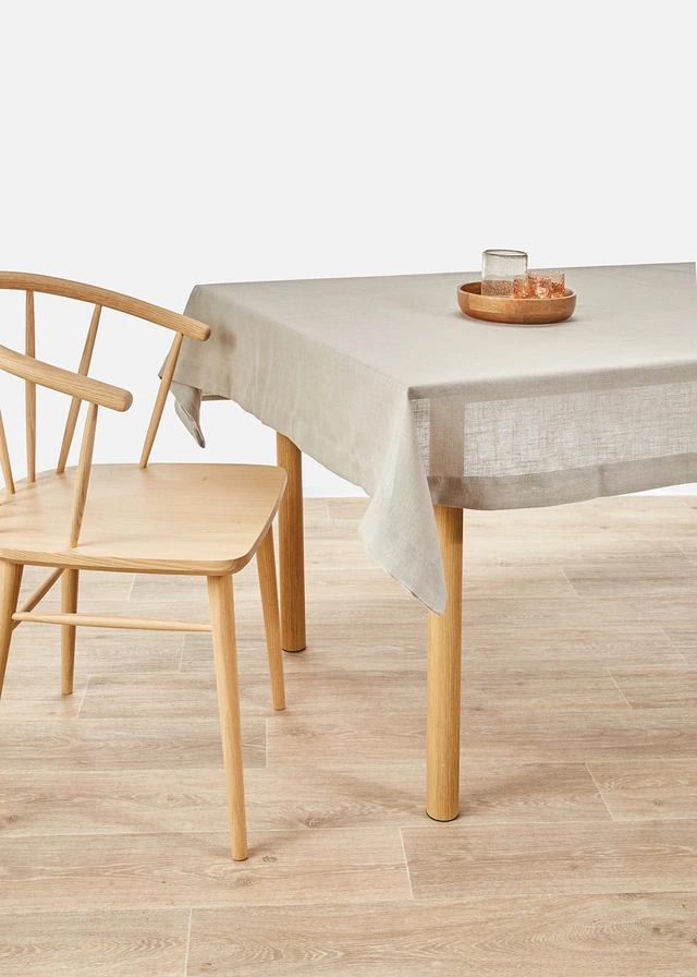 Tafelkleed met linnen, Kleur: taupe