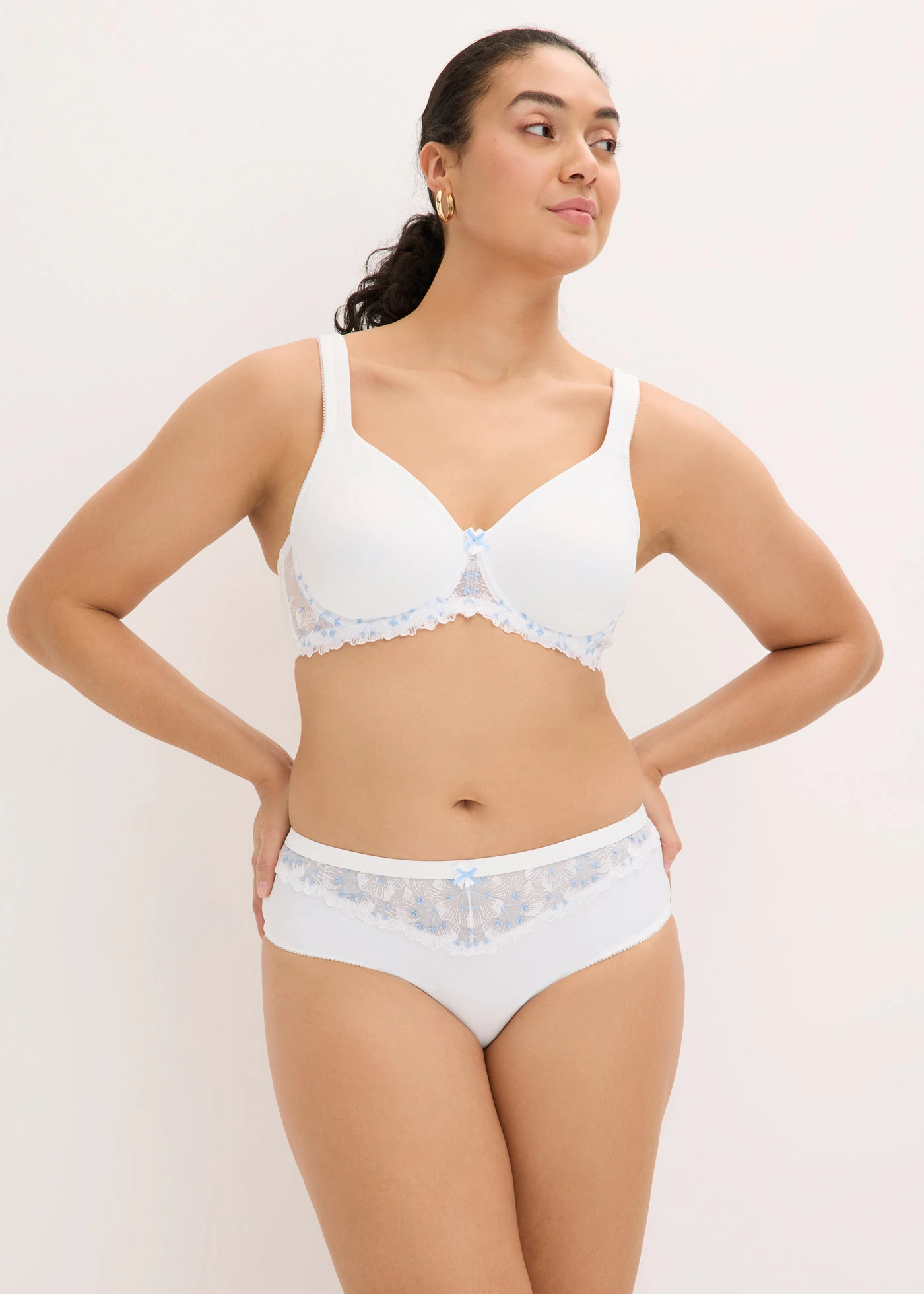 Slip maxi • blanc + bleu clair • Boutique bonprix