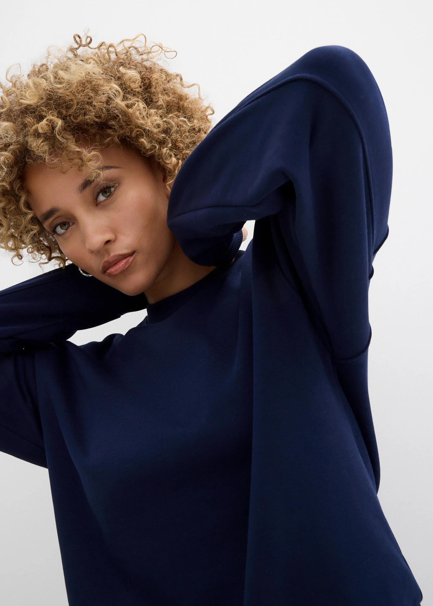 Oversized sweatshirt van puur biologisch katoen • donkerblauw • bonprix online shop