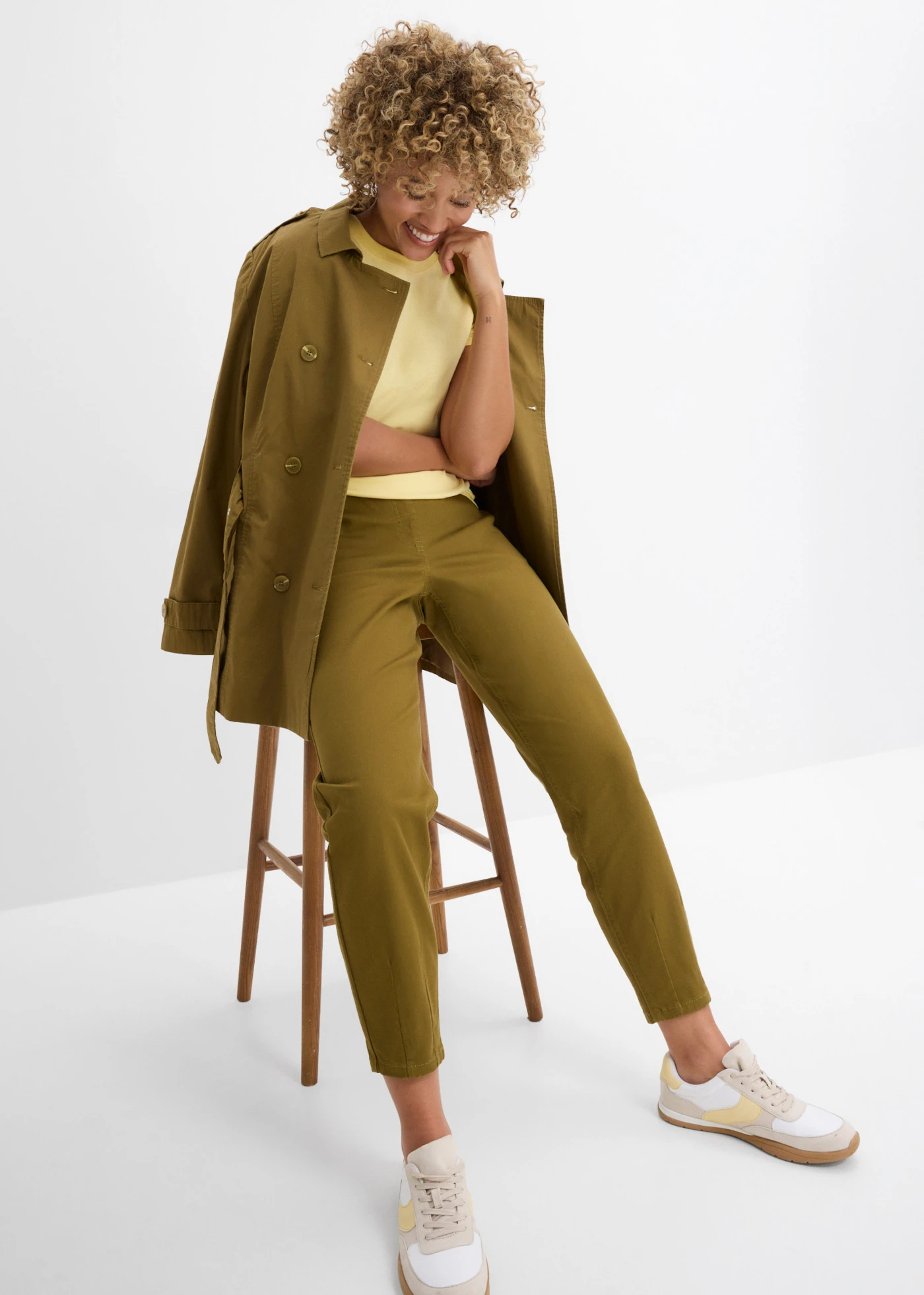 Ballonbroek van twill van een katoen-elastaanmix • natuurgroen • bonprix online shop