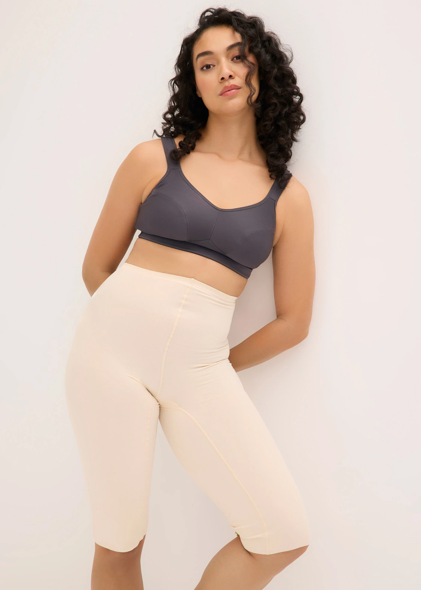 Colanți capri cu efect modelator ușor, din bumbac • roz pudrat • magazin bonprix