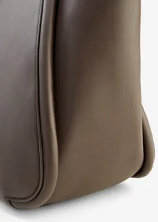 Geantă shopper cu paspoal rotund și buzunar interior mare • maro • magazin bonprix