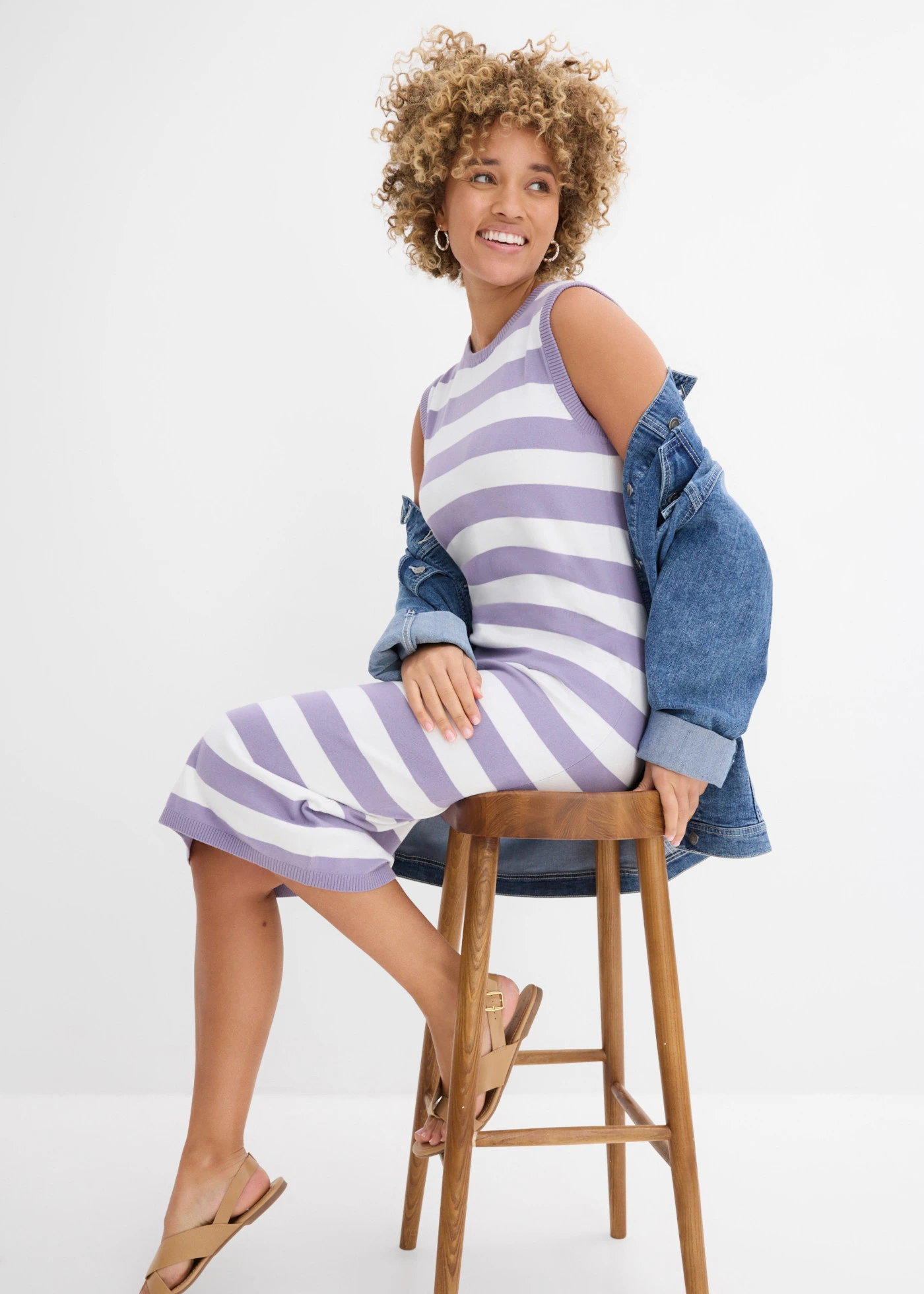 Rochie tricotată • violet fumuriu-ecru dungat • magazin bonprix