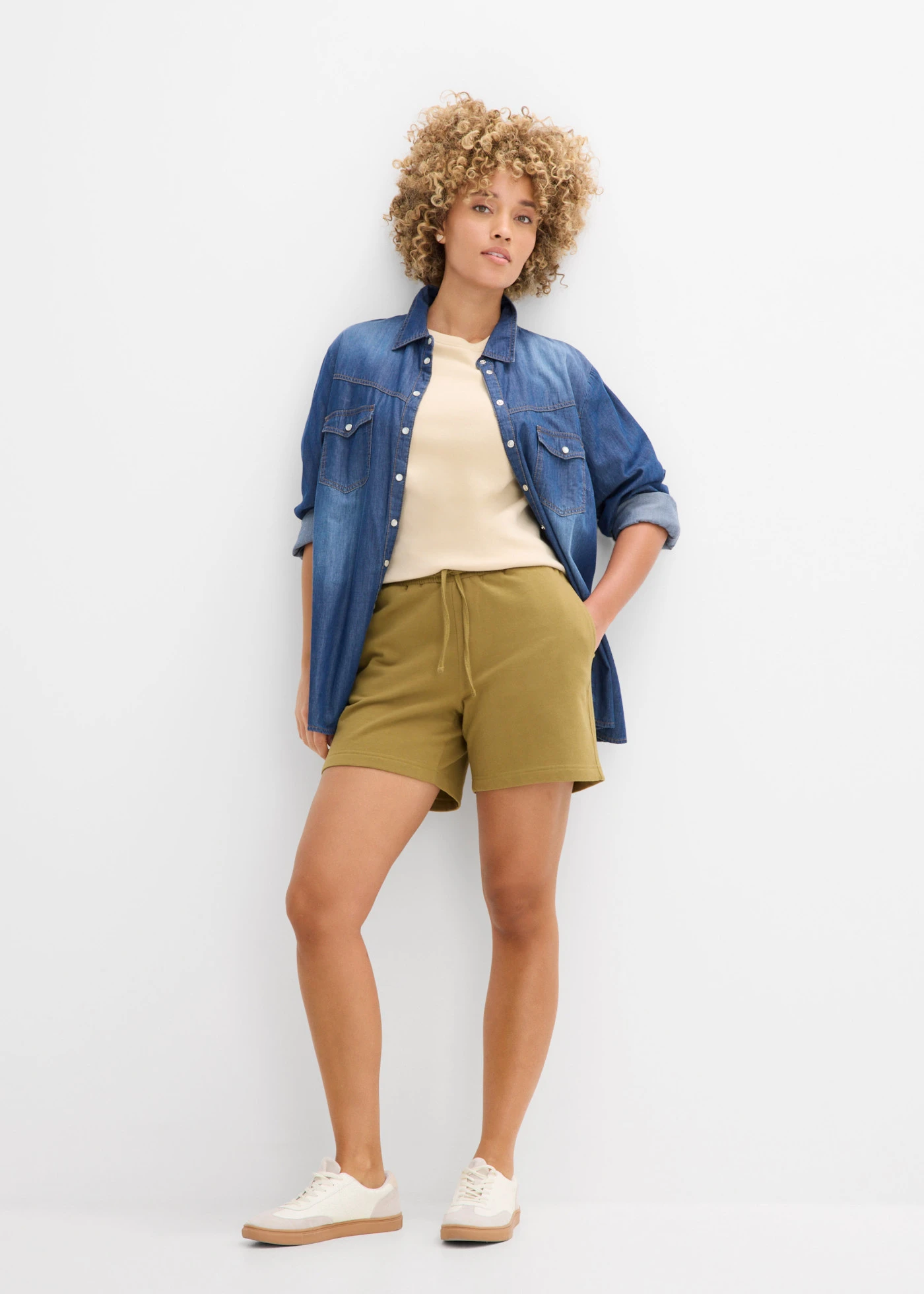 Sweat short met biologisch katoen • natuurgroen • bonprix online shop