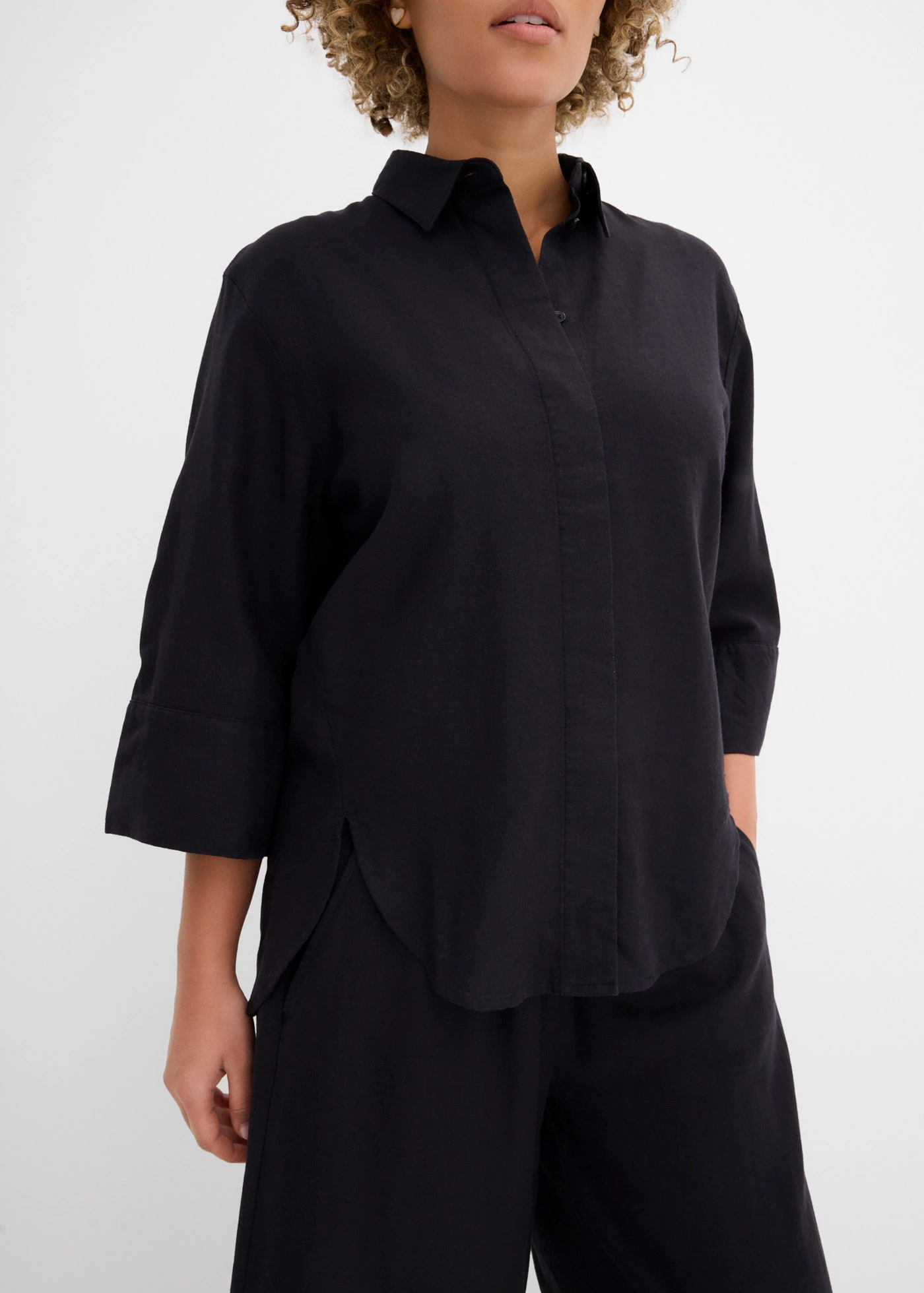 Bluză tip cămașă din amestec răcoros cu in • negru • magazin bonprix