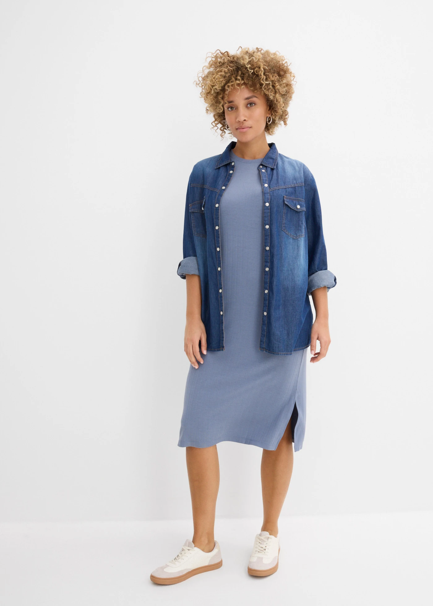 Robe en jersey • bleu fumé • Boutique bonprix